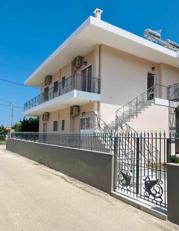 Koulouras Holiday Apartments Nikolaiika Exterior photo